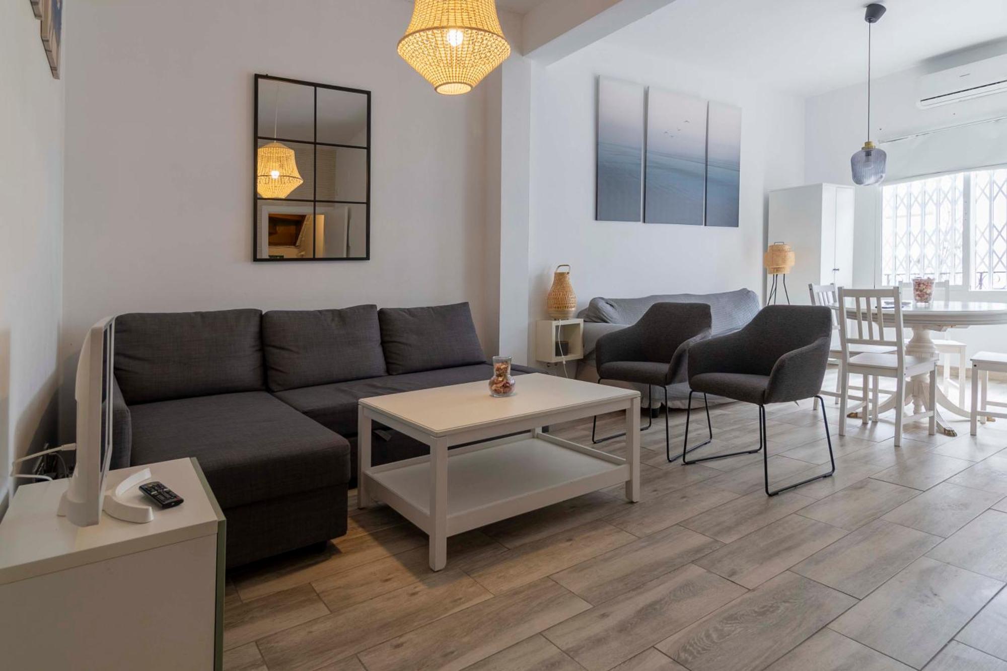 Apartamentos Los Remedios Sevilla Kültér fotó