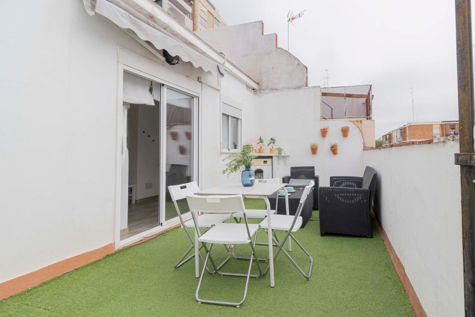 Apartamentos Los Remedios Sevilla Kültér fotó